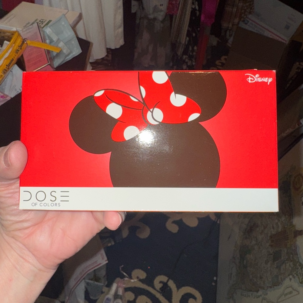 Disney Dose of Colors Minnie Mouse Eyeshadow Palette - Red and‎ Brown